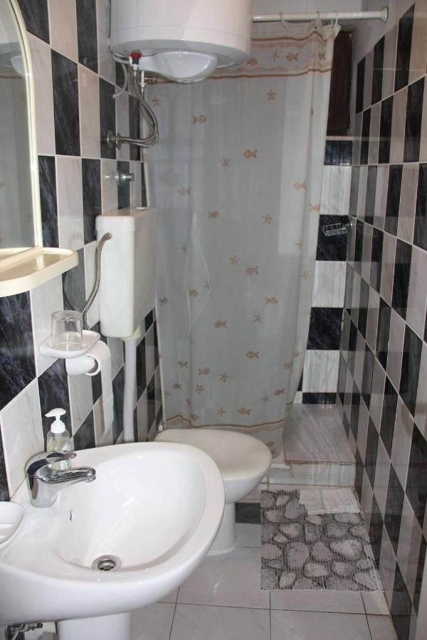 Apartments And Rooms Barbara Lastovo ภายนอก รูปภาพ