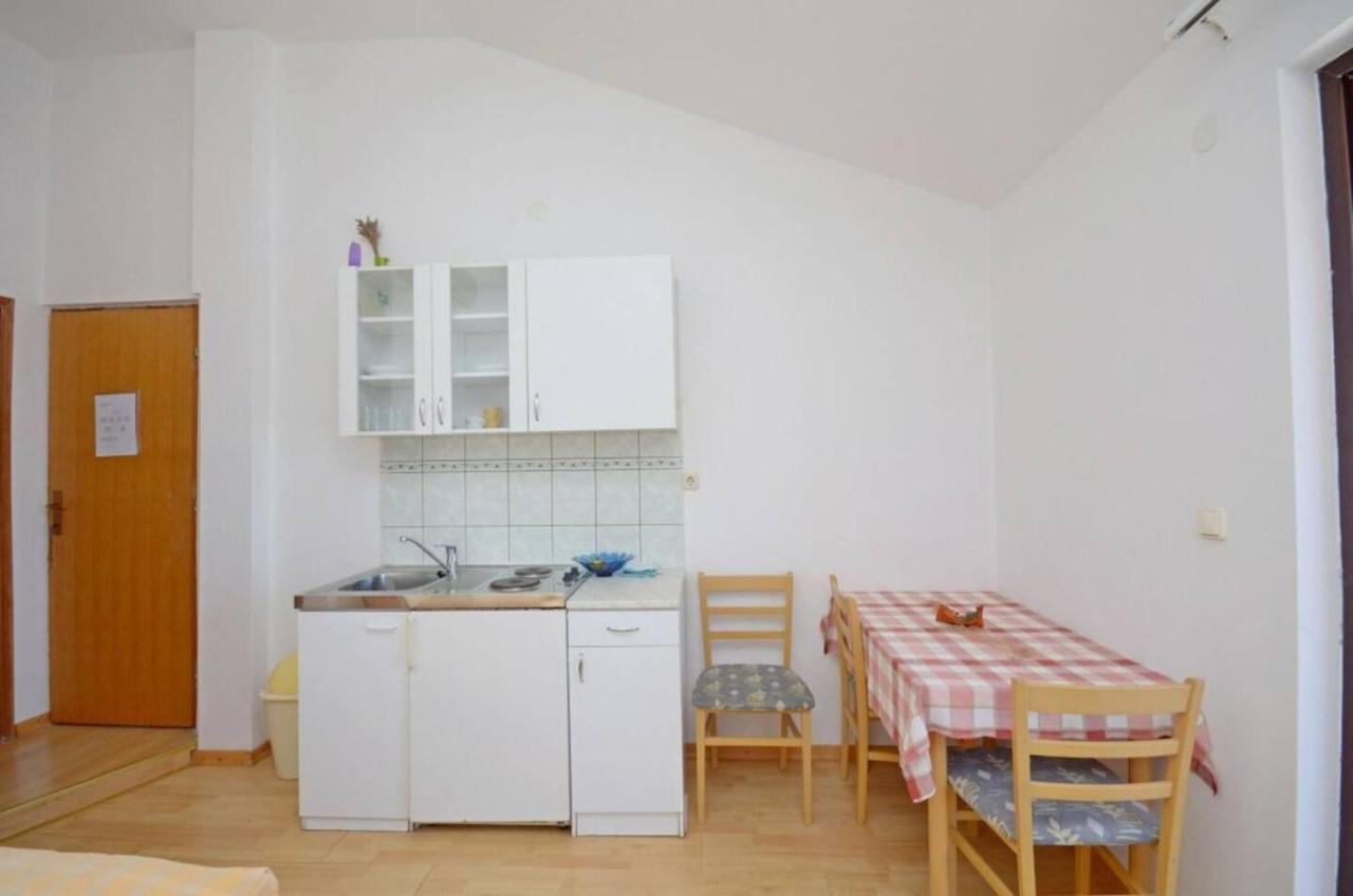 Apartments And Rooms Barbara Lastovo ภายนอก รูปภาพ