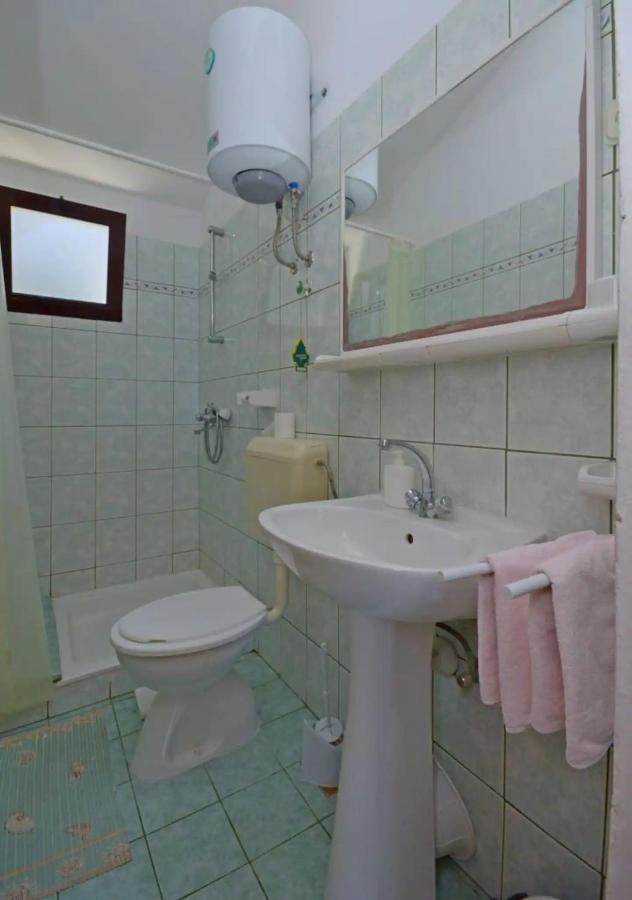 Apartments And Rooms Barbara Lastovo ภายนอก รูปภาพ