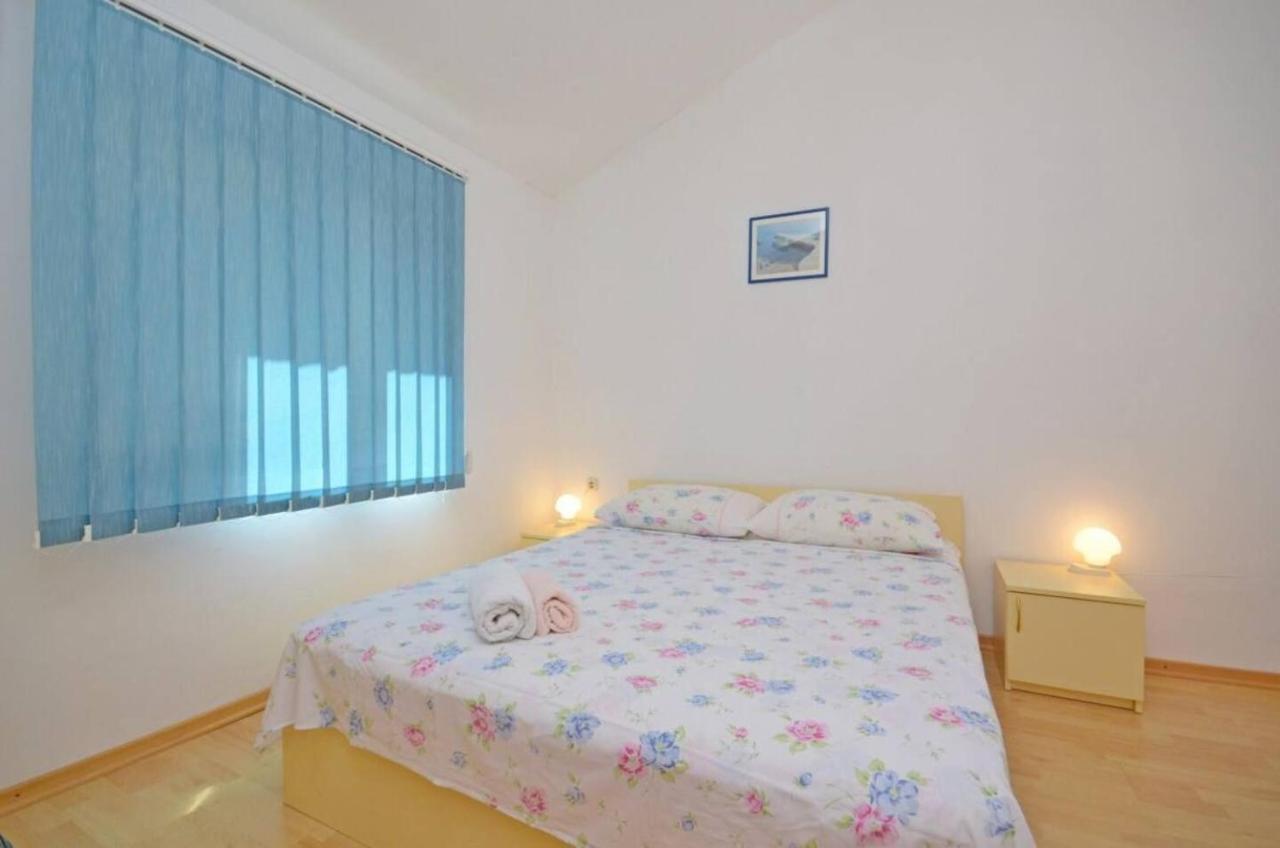 Apartments And Rooms Barbara Lastovo ภายนอก รูปภาพ