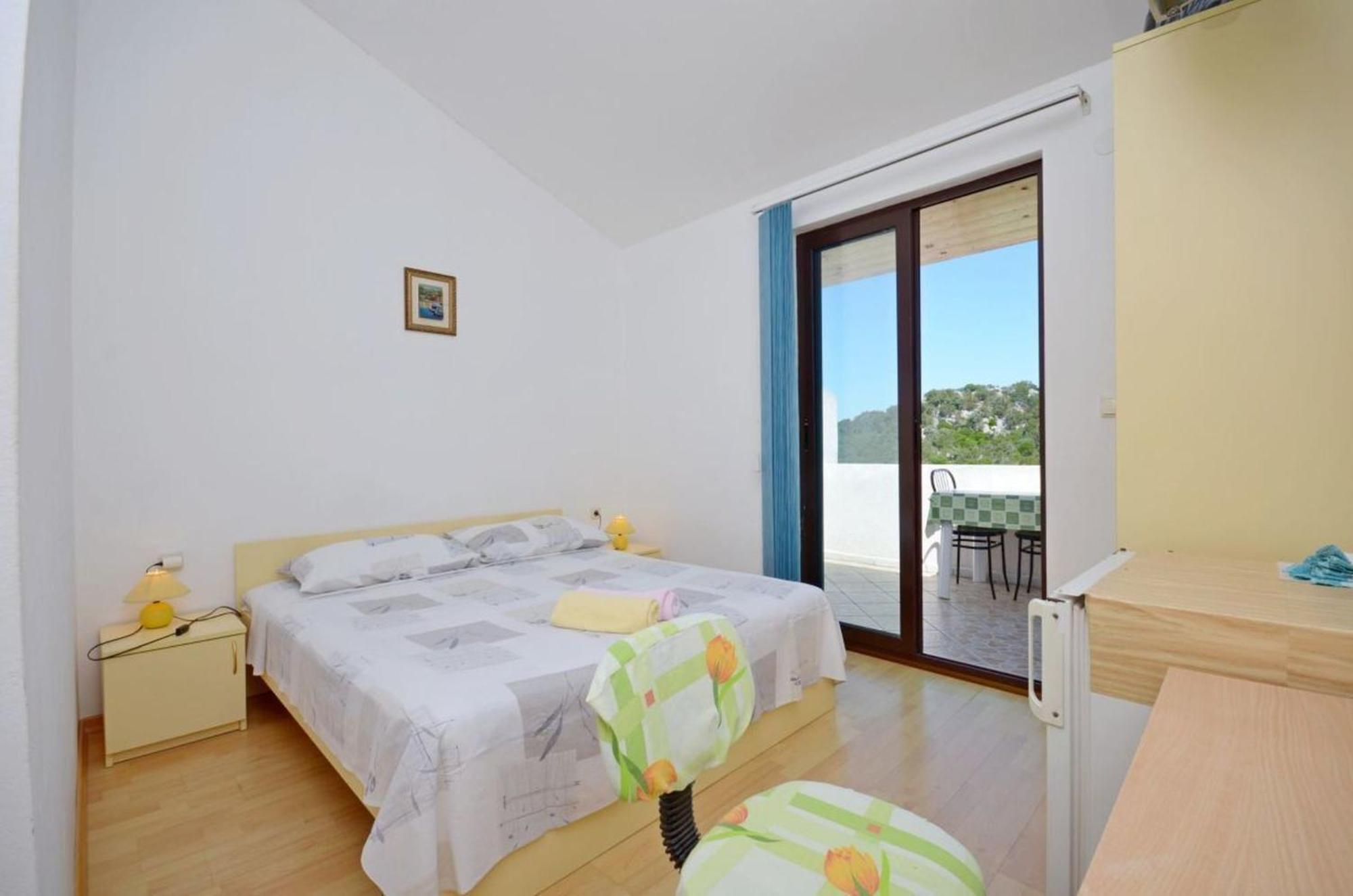 Apartments And Rooms Barbara Lastovo ภายนอก รูปภาพ