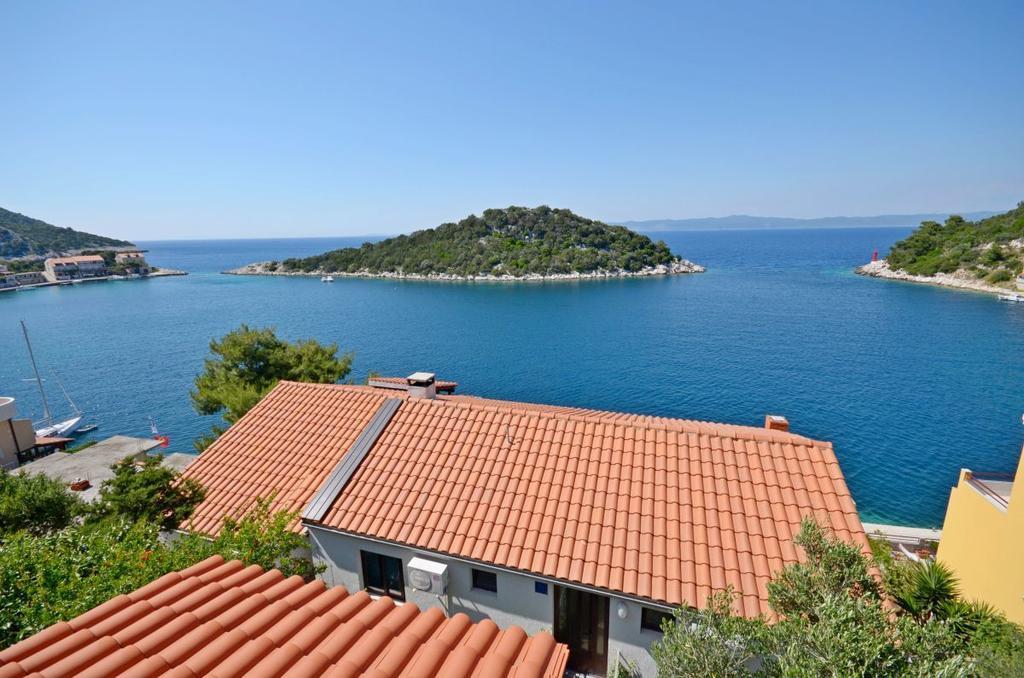 Apartments And Rooms Barbara Lastovo ภายนอก รูปภาพ